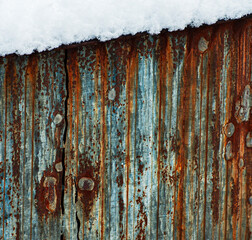 534-30 Barn Side & Snow