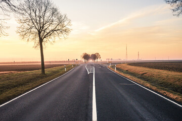 Straße am Horizont