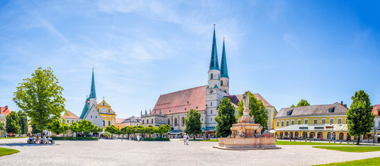 Kapellplatz, Panorama, Altoetting, Bayern, Deutschland 