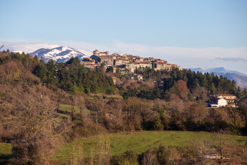 l'antico paesino di Capranica Prenestina, incastonato sui monti. Capranica si trova a poca distanza...