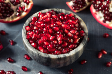 Raw Red Organic Pomegranate Seeds