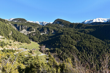 Fototapeta na wymiar Andorra - Encamp - Mirador del Bosc de les Allaus - Zufahrt