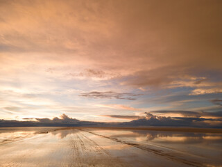 atardecer en el salar de uyuni