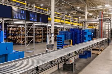E-Commerce Warehouse conveyor belt