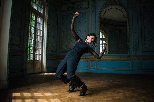 Jazz dance move