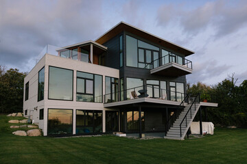 Modern Home by the Ocean with multiple Decks 
