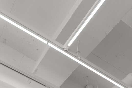 The ceiling where long lamps intersect.