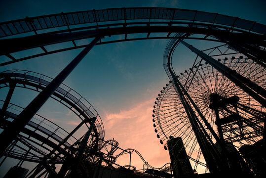 Theme park silhouettes 