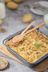 French national potato dish gratin