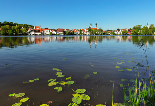Town Lake with Colleagiate Church of St. Peter, Bad Waldsee, Upper Swabia, Baden-Wurttemberg