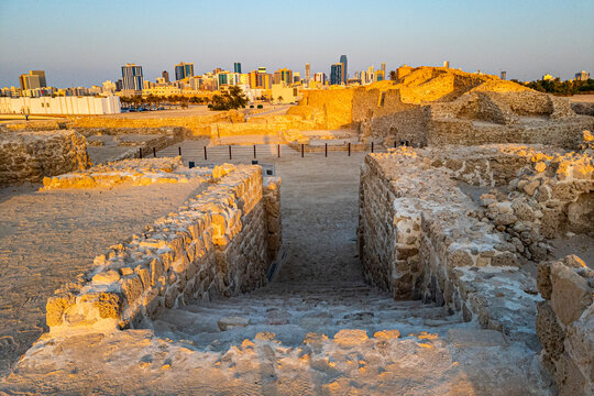 Qal'at al-Bahrain (Bahrain Fort), UNESCO World Heritage Site, Kingdom of Bahrain