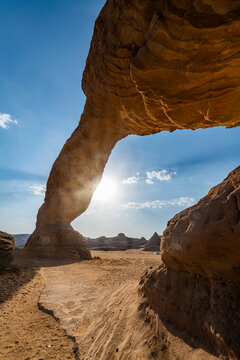 Rainbow rock arch, Al Ula