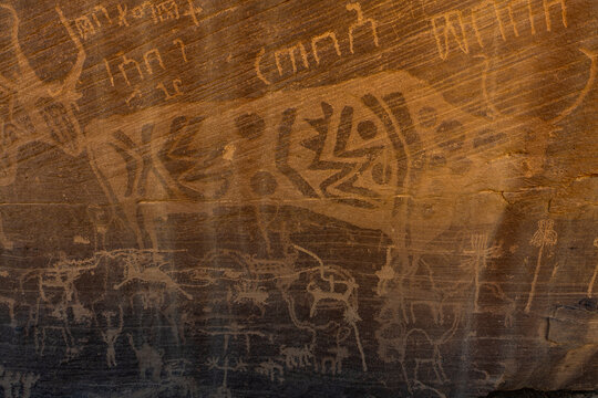 Rock carvings, Bir Hima Rock Petroglyphs and Inscriptions, UNESCO World Heritage Site, Najran