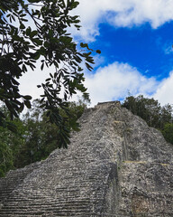 Piramide de la zona arqueologica de Cob&aacute;, Mexico