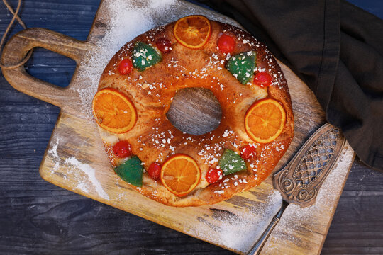 Roscon de reyes. Traditional Spanish holiday dessert served on January 6th