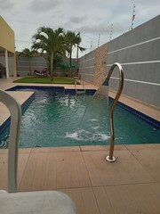 Obraz na płótnie Canvas swimming pool in hotel