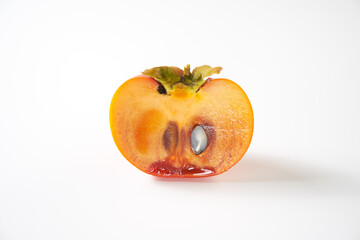 日本の柿を白背景で