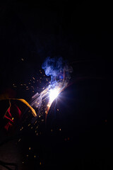 Welding of steel structures and bright sparks in steel structures. Flash welding. Inert gas welding.