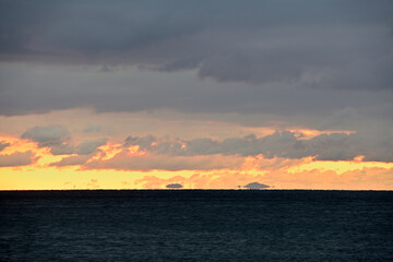 阿漕浦海岸からの日の出