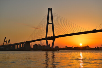 名港中央大橋
