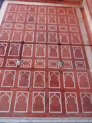 carving and engraving at jama masjid , new delhi , india 