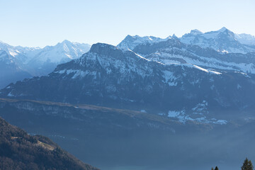 Fototapeta na wymiar Bergregion Schweiz