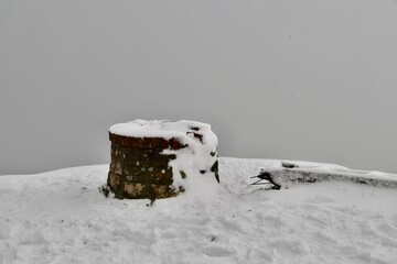 Mont Caume sous la neige à Toulon  La rade blanche