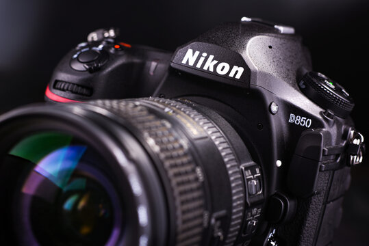 Nikon D850 camera with nikkor zoom