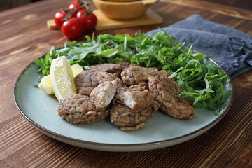 cervello di maiale fritto