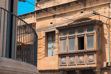 Fototapeta na wymiar old house facade on Malta
