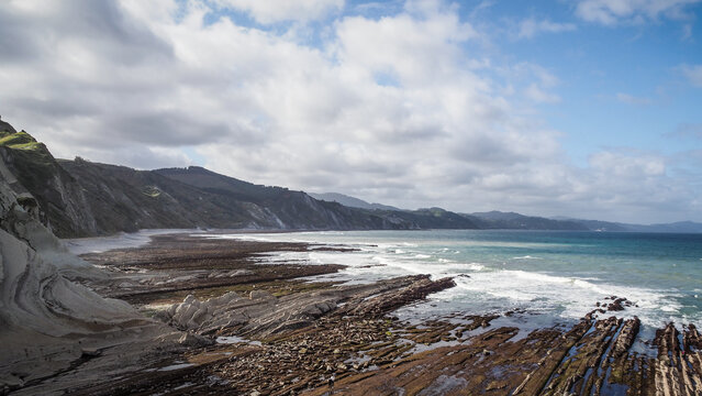 From the Basque Country to Asturias, the north of Spain opens onto the Bay of Biscay, while to the north-west Galicia marks the entrance into the waters of the north Atlantic.