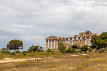 Fototapeta na wymiar Ruinen von Selinunt, Sizilien