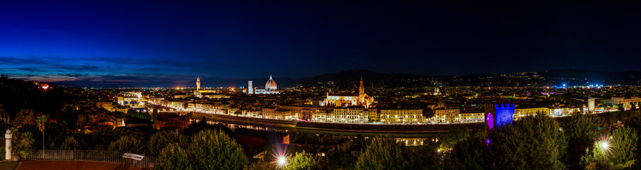 Fototapeta na wymiar Florenz Nachtpanorama