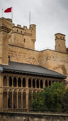 Olite and its castle were the residences of the kings and queens of the kingdom of Navarre until its union with Castile in the 16th century.