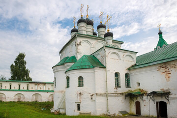 Fototapeta na wymiar Alexandrov, Russia - AUGUST 10, 2021. Church of the Assumption in the Alexander Sloboda. Museum-reserve 