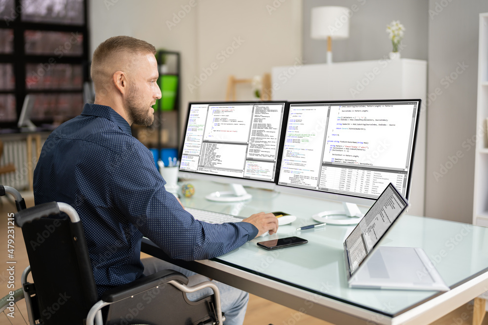Aufkleber Coder In Wheelchair Using Computer
