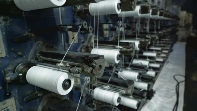 Production of polypropylene yarn for making bags