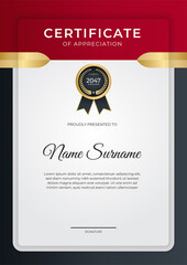 Elegant gradient red black gold certificate design Template