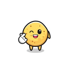 potato chip character doing Korean finger heart