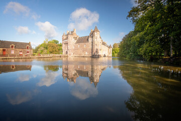 Obraz premium Ancien Chateaux medieval de Trécesson en Bretagne