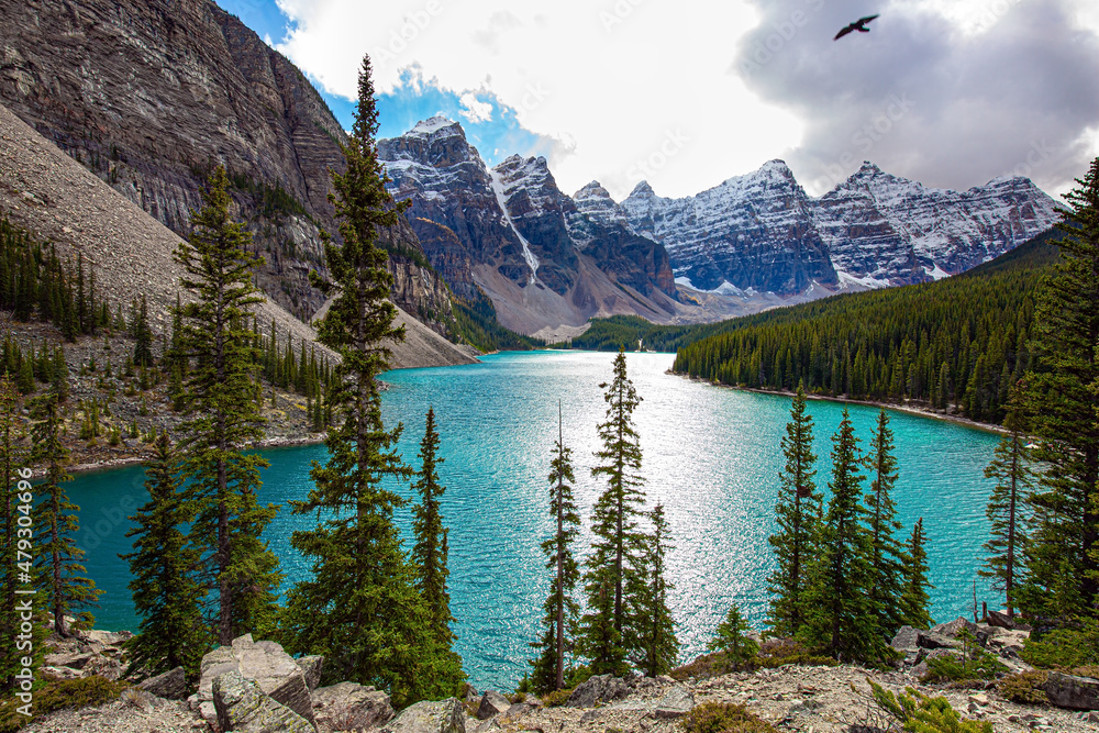 Wall mural most beautiful lake moraine lake