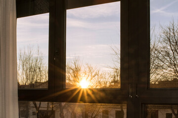 ventanana de pvc negra sol