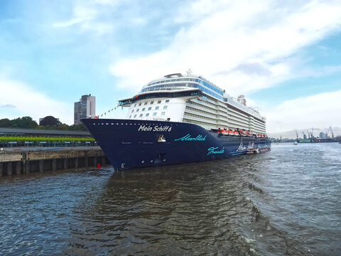 Passenger Cruise Ship Of The Line Mein Schiff 6 Valletta By Tui Cruises In Hamburg In Germany