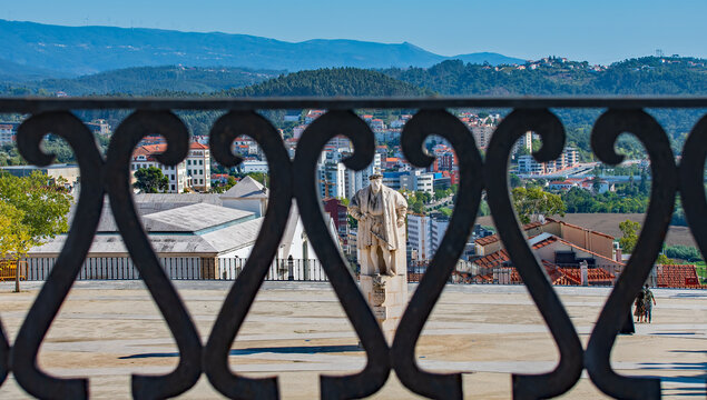 Blick auf Der Paco das Escolas und Altstadt Coimbra  Portugal 