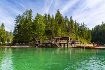 Obraz premium Beautiful view of Lake Braies in the province of Bolzan