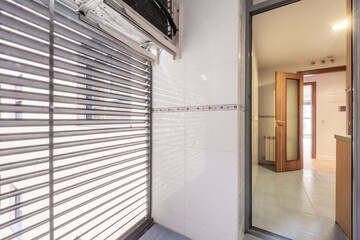 Clothesline terrace with vents