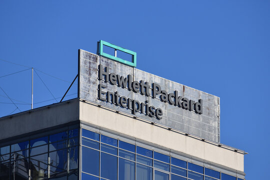 HP Hewlett Packard Enterprise signage on the office facade. WARSAW, POLAND - JANUARY 9, 2022