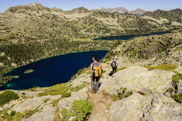 Ascenso al pico Néouvielle, 3091 metros,  Parque Natural de Neouvielle, Pirineo francés, Bigorre,...