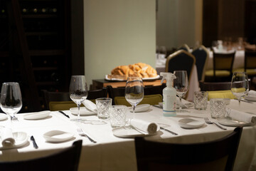 MESA DE RESTAURANTE