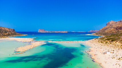 Fototapeta na wymiar Blue lagoon in Ballos, Crete, Greece